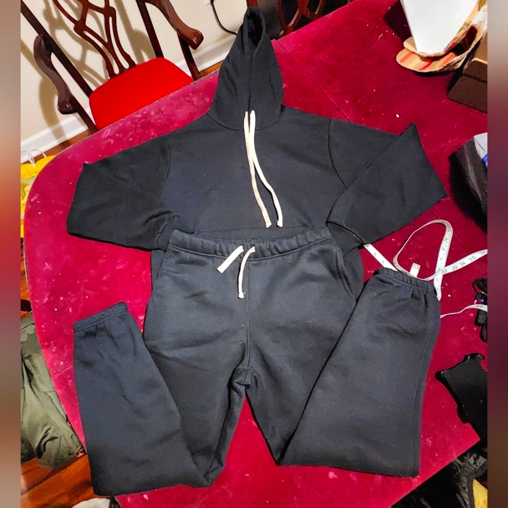 NWOT ... Forever 21 Black Sweatsuit Set - Picture 1 of 13